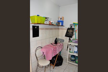 Casa à venda com 236m², 2 quartos e 4 vagas Casa à venda com 236m², 2 quartos e 4 vagasÁrea de Serviço