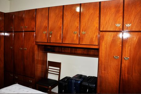 Casa à venda com 236m², 2 quartos e 4 vagas Casa à venda com 236m², 2 quartos e 4 vagasQuarto 01