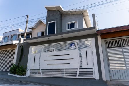 Casa para alugar com 174m², 4 quartos e 2 vagas Casa para alugar com 174m², 4 quartos e 2 vagasPlaca