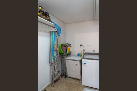 Casa para alugar com 174m², 4 quartos e 2 vagas Casa para alugar com 174m², 4 quartos e 2 vagasÁrea de serviço