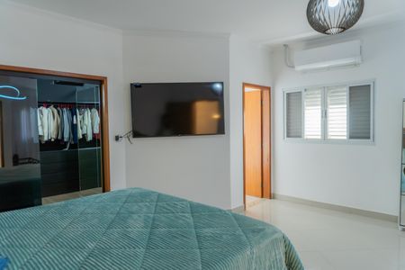 Casa para alugar com 174m², 4 quartos e 2 vagas Casa para alugar com 174m², 4 quartos e 2 vagasSuíte 1