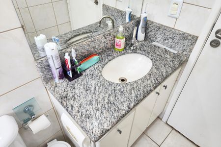 Apartamento à venda com 66m², 3 quartos e 1 vaga Apartamento à venda com 66m², 3 quartos e 1 vagaBanheiro