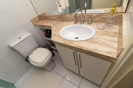 Apartamento à venda com 94m², 2 quartos e 2 vagasBanheiro Social