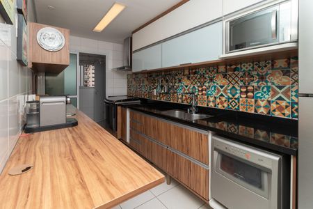 Apartamento à venda com 94m², 2 quartos e 2 vagasCozinha