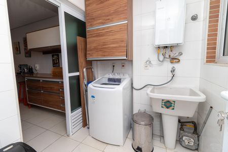 Apartamento à venda com 94m², 2 quartos e 2 vagasÁrea de Serviço