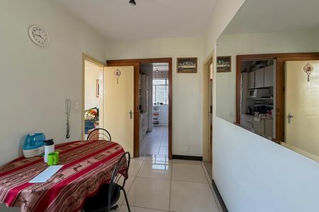 Apartamento à venda com 85m², 3 quartos e 1 vaga Apartamento à venda com 85m², 3 quartos e 1 vagaSala de Jantar