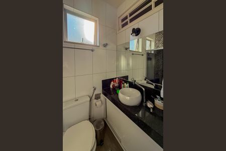 Apartamento à venda com 85m², 3 quartos e 1 vaga Apartamento à venda com 85m², 3 quartos e 1 vagaBanheiro Suíte 2