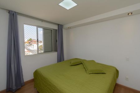 Apartamento à venda com 160m², 3 quartos e 3 vagasSuíte 2