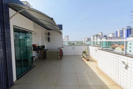 Apartamento à venda com 160m², 3 quartos e 3 vagasCobertura