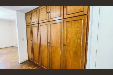 Apartamento à venda com 232m², 4 quartos e 2 vagasSuíte