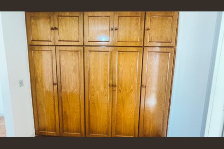 Apartamento à venda com 232m², 4 quartos e 2 vagasSuíte