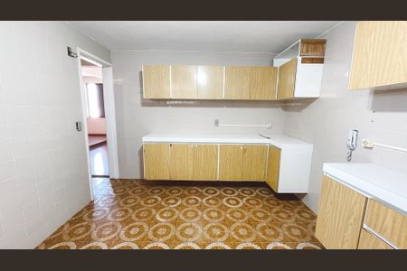 Apartamento à venda com 232m², 4 quartos e 2 vagasCozinha