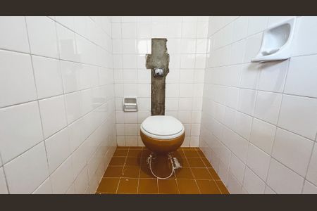 Apartamento à venda com 232m², 4 quartos e 2 vagasBanheiro de Serviço