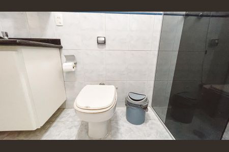 Apartamento à venda com 232m², 4 quartos e 2 vagasBanheiro Social