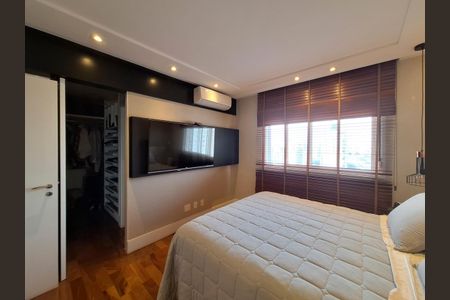 Apartamento à venda com 170m², 3 quartos e 4 vagasSuíte 3