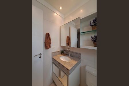 Apartamento à venda com 170m², 3 quartos e 4 vagasBanheiro da Suíte 2