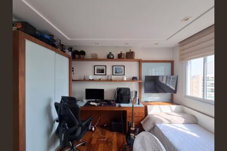 Apartamento à venda com 170m², 3 quartos e 4 vagasSuíte 1