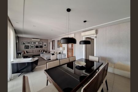 Apartamento à venda com 170m², 3 quartos e 4 vagasSala