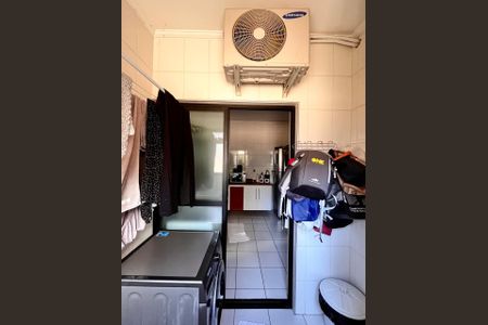 Apartamento à venda com 60m², 2 quartos e 1 vagaÁrea de Serviço