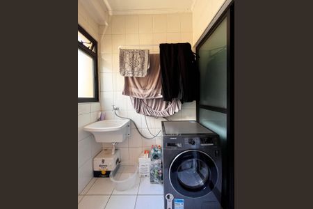 Apartamento à venda com 60m², 2 quartos e 1 vagaÁrea de Serviço