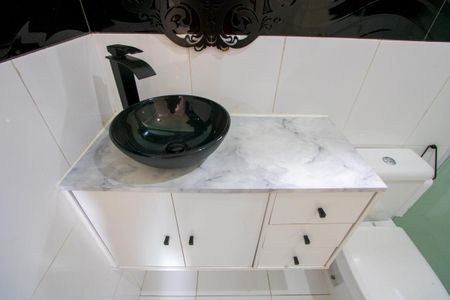 Apartamento para alugar com 46m², 2 quartos e 1 vaga Apartamento para alugar com 46m², 2 quartos e 1 vagaBanheiro