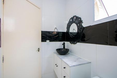 Apartamento para alugar com 46m², 2 quartos e 1 vaga Apartamento para alugar com 46m², 2 quartos e 1 vagaBanheiro