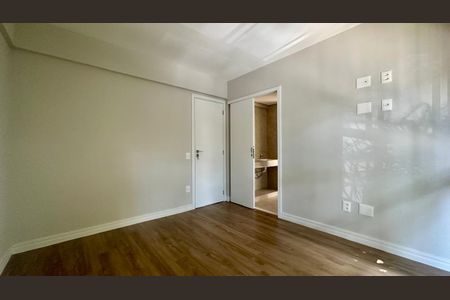 Apartamento à venda com 139m², 4 quartos e 3 vagasQuarto