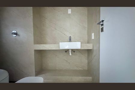 Apartamento à venda com 139m², 4 quartos e 3 vagasBanheiro