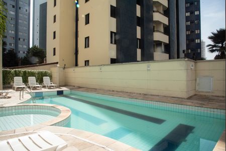 Apartamento à venda com 84m², 3 quartos e 2 vagasÁrea comum - Piscina