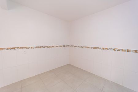 Cozinha de casa para alugar com 1 quarto, 30m² em Jardim Eliane, São Paulo