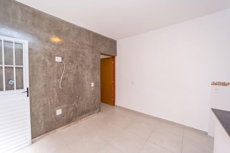 Sala de casa para alugar com 1 quarto, 30m² em Jardim Eliane, São Paulo