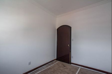 Casa à venda com 270m², 3 quartos e 4 vagasQuarto 2