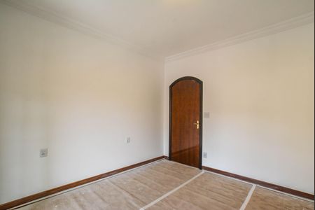 Casa à venda com 270m², 3 quartos e 4 vagasSuíte 3