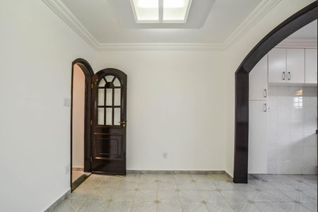 Casa à venda com 270m², 3 quartos e 4 vagasCopa
