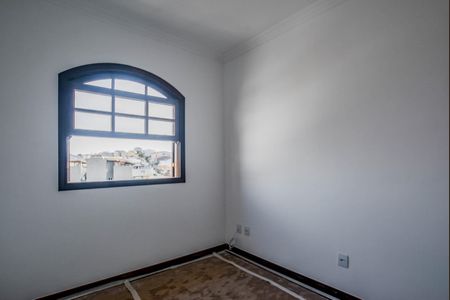 Casa à venda com 270m², 3 quartos e 4 vagasQuarto 2