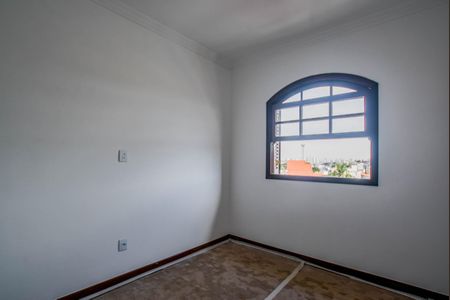 Casa à venda com 270m², 3 quartos e 4 vagasQuarto 2