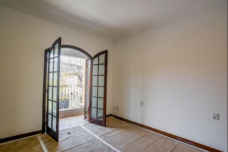 Casa à venda com 270m², 3 quartos e 4 vagasSuíte 3