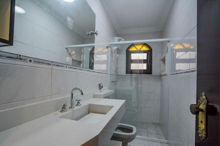 Casa à venda com 270m², 3 quartos e 4 vagasBanheiro Social