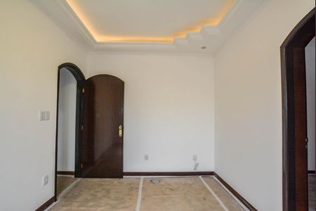Sala de TV de casa para alugar com 3 quartos, 270m² em Vila Camilópolis, Santo André