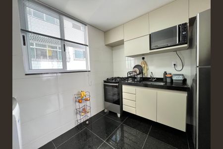 Apartamento à venda com 60m², 2 quartos e 1 vaga Apartamento à venda com 60m², 2 quartos e 1 vagaCozinha