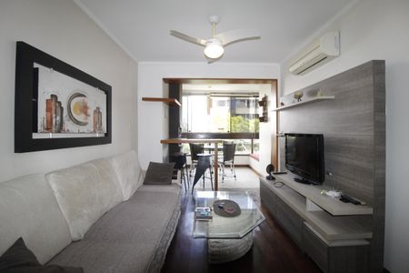 Sala de apartamento à venda com 3 quartos, 87m² em Petrópolis, Porto Alegre