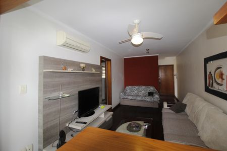 Sala de apartamento à venda com 3 quartos, 87m² em Petrópolis, Porto Alegre