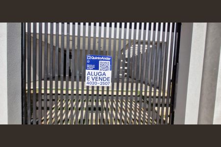 Casa à venda com 165m², 3 quartos e 4 vagas Casa à venda com 165m², 3 quartos e 4 vagasPlaca