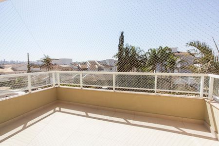 Casa de condomínio para alugar com 310m², 4 quartos e 3 vagasVaranda da Suíte 1