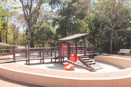 Casa de condomínio para alugar com 310m², 4 quartos e 3 vagasÁrea Comum - Playground