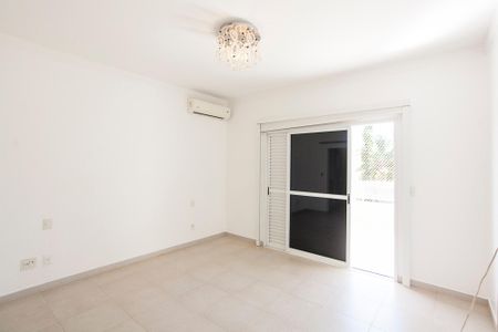 Casa de condomínio para alugar com 310m², 4 quartos e 3 vagasSuíte 1