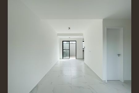 Sala de casa de condomínio à venda com 2 quartos, 68m² em Vila Osasco, Osasco