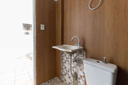 Casa para alugar com 60m², 2 quartos e sem vagaBanheiro 