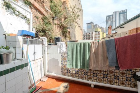 Casa à venda com 180m², 2 quartos e 1 vagaÁrea de Serviço