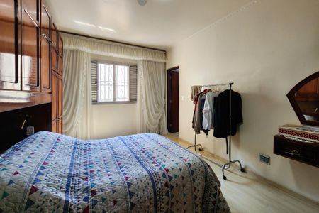 Casa à venda com 222m², 4 quartos e 4 vagas Casa à venda com 222m², 4 quartos e 4 vagasSuíte